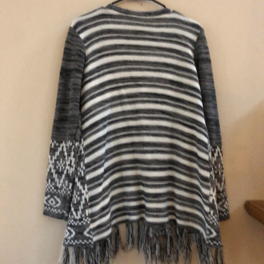 Cardigan - Picture 8 of 8
